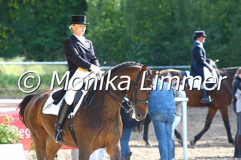 009M6440_Piquet Noir_Dressur Sx_e.jpg